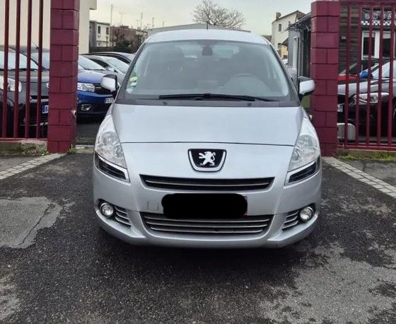 Peugeot 5008 1.6 HDI 110 CH BUSINESS PACK 7PL
