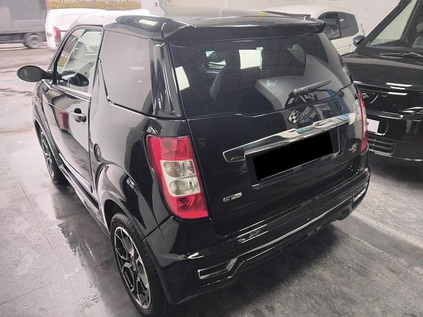 Ligier js 50 dci noir intense